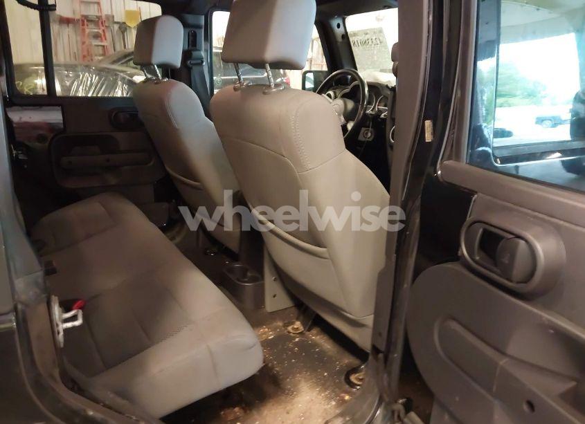 Photo 8 of 2008 Jeep Wrangler UNLIMITED SAHARA (VIN 1J4GA59118L634166)