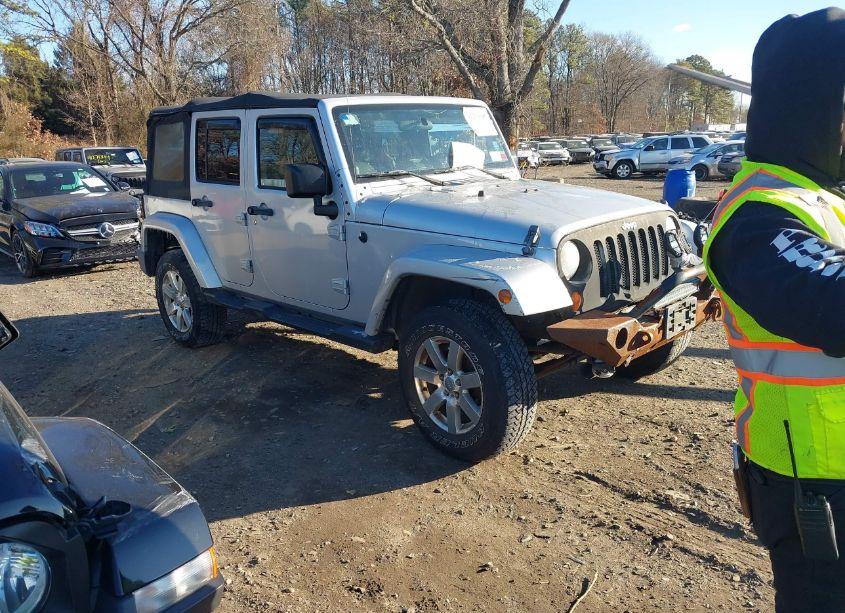 2007 Jeep Wrangler UNLIMITED SAHARA (VIN 1J4GA59127L186048) main photo