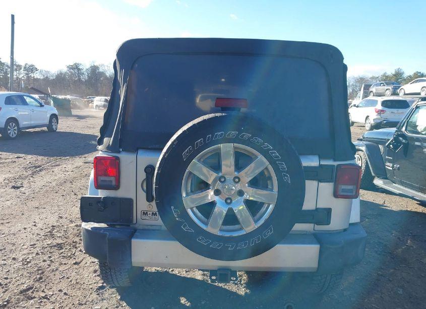 Photo 16 of 2007 Jeep Wrangler UNLIMITED SAHARA (VIN 1J4GA59127L186048)