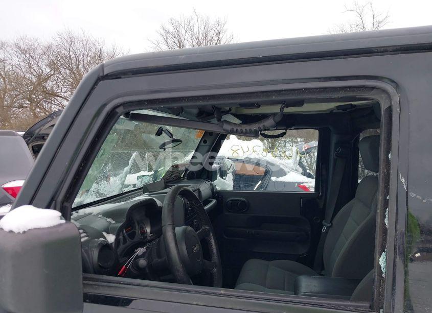 Photo 6 of 2007 Jeep Wrangler UNLIMITED SAHARA (VIN 1J4GA59127L208551)