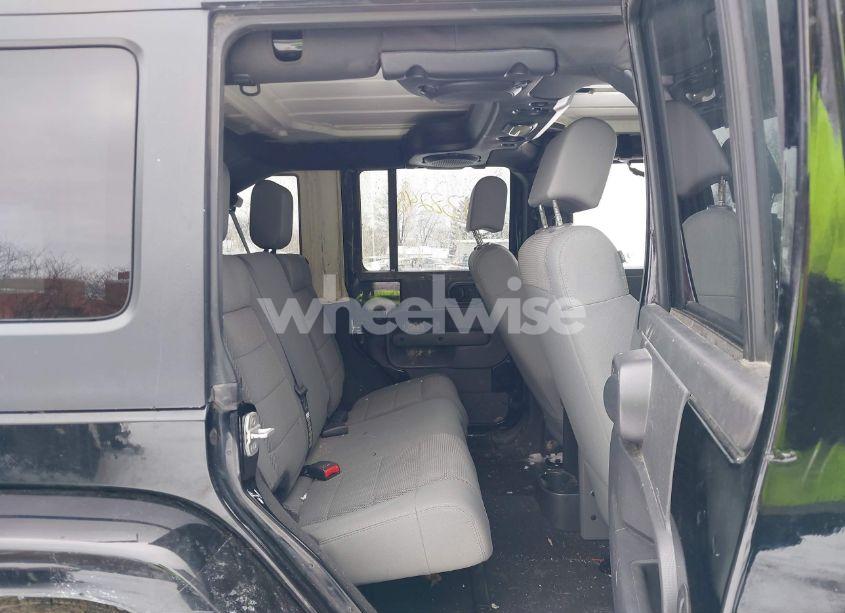 Photo 8 of 2007 Jeep Wrangler UNLIMITED SAHARA (VIN 1J4GA59127L208551)