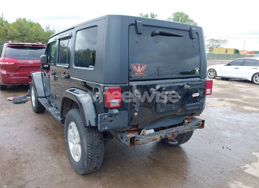 Photo 6 of 2008 Jeep Wrangler UNLIMITED SAHARA (VIN 1J4GA59128L512626)