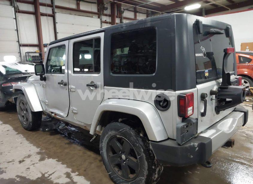 Photo 3 of 2009 Jeep Wrangler UNLIMITED SAHARA (VIN 1J4GA59129L741650)