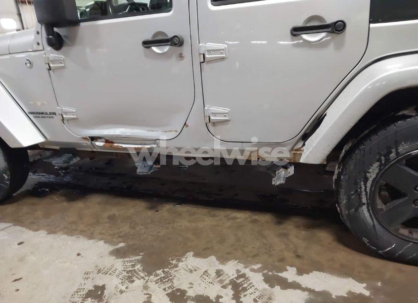 Photo 6 of 2009 Jeep Wrangler UNLIMITED SAHARA (VIN 1J4GA59129L741650)