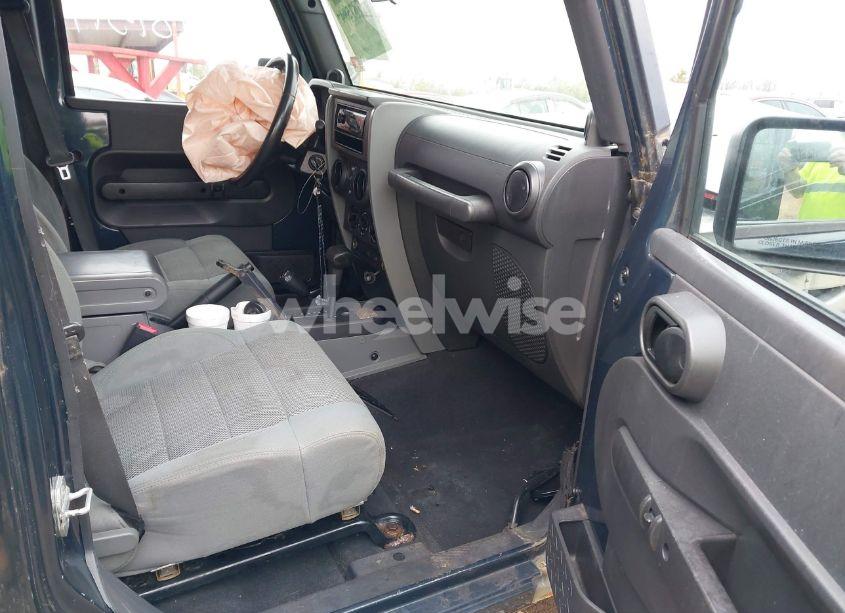 Photo 5 of 2007 Jeep Wrangler UNLIMITED SAHARA (VIN 1J4GA59147L184933)