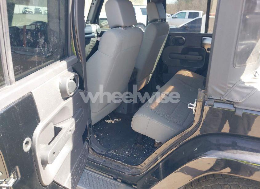 Photo 8 of 2007 Jeep Wrangler UNLIMITED SAHARA (VIN 1J4GA59157L187033)