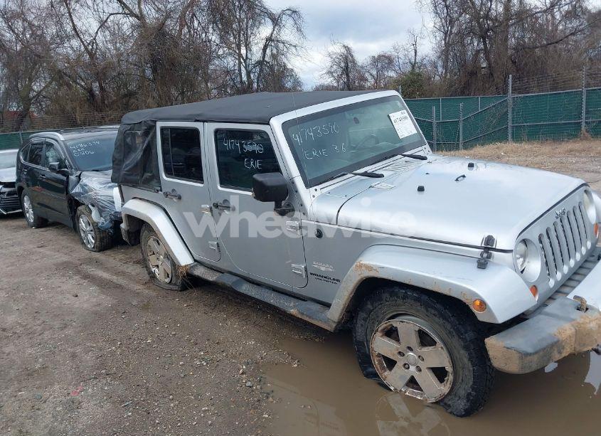 Photo 13 of 2008 Jeep Wrangler UNLIMITED SAHARA (VIN 1J4GA59158L501099)