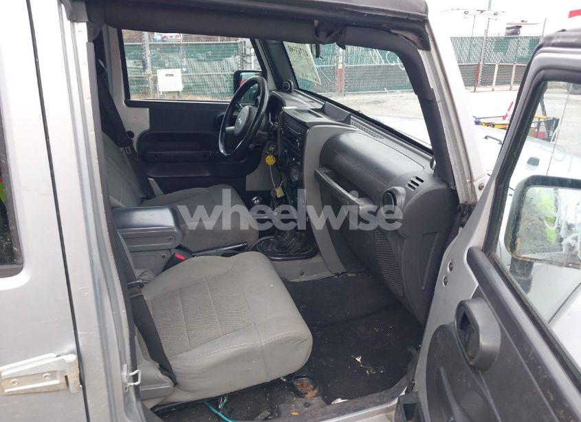 Photo 5 of 2008 Jeep Wrangler UNLIMITED SAHARA (VIN 1J4GA59158L501099)