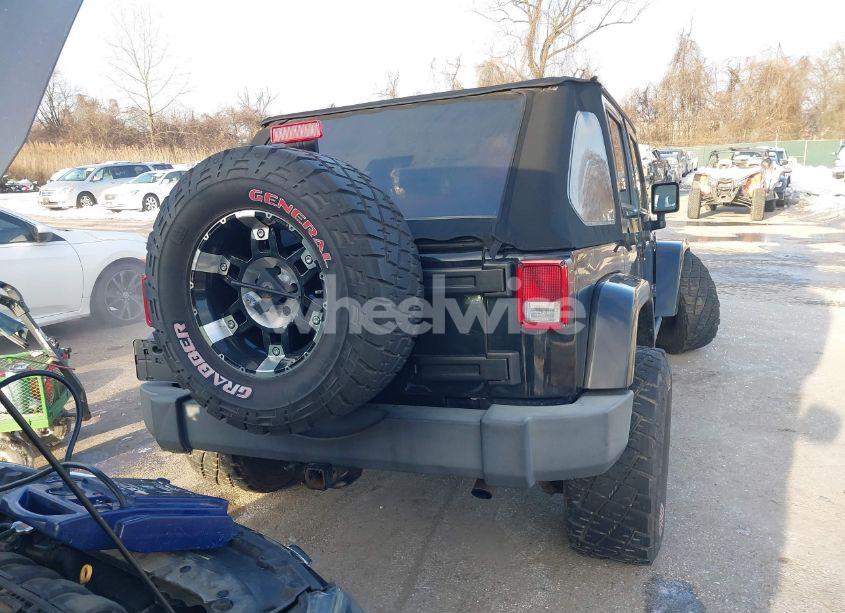 Photo 17 of 2007 Jeep Wrangler UNLIMITED SAHARA (VIN 1J4GA59167L166093)