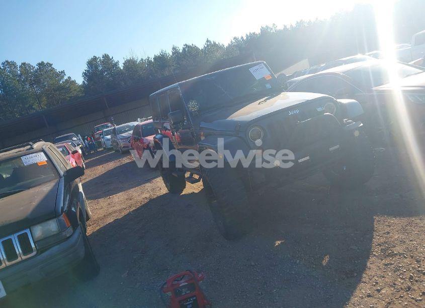 2008 Jeep Wrangler UNLIMITED SAHARA (VIN 1J4GA59168L518168) main photo