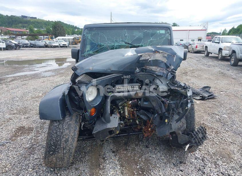 Photo 12 of 2008 Jeep Wrangler UNLIMITED SAHARA (VIN 1J4GA59168L624524)