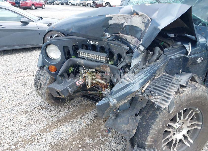 Photo 6 of 2008 Jeep Wrangler UNLIMITED SAHARA (VIN 1J4GA59168L624524)