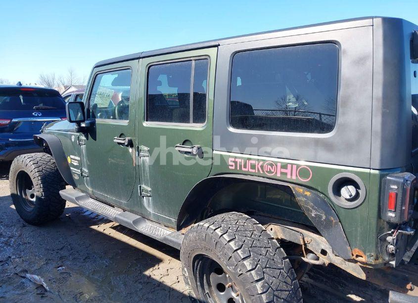 Photo 14 of 2009 Jeep Wrangler UNLIMITED SAHARA (VIN 1J4GA59169L721675)