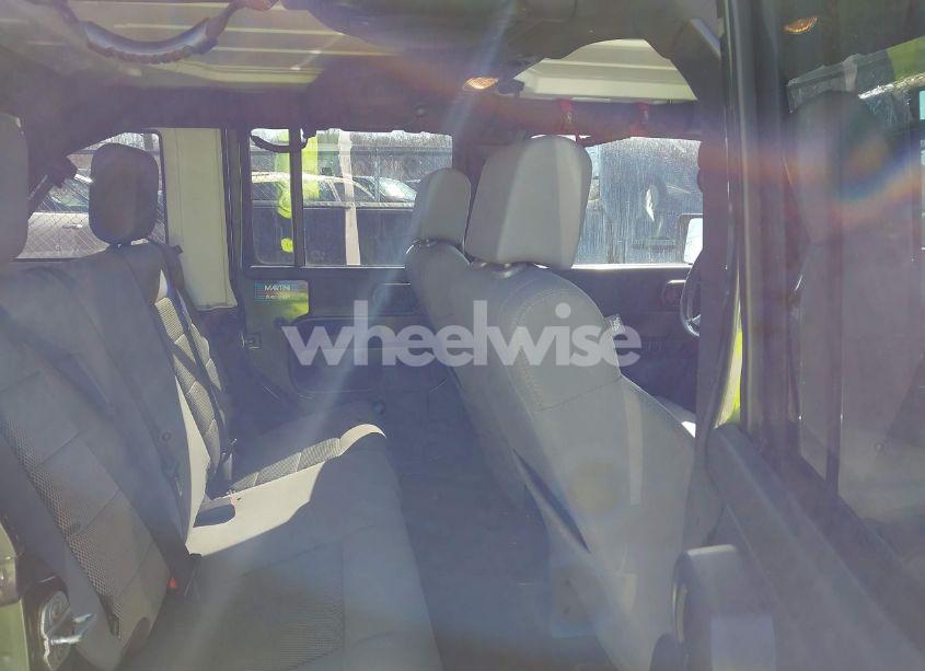 Photo 8 of 2009 Jeep Wrangler UNLIMITED SAHARA (VIN 1J4GA59169L721675)