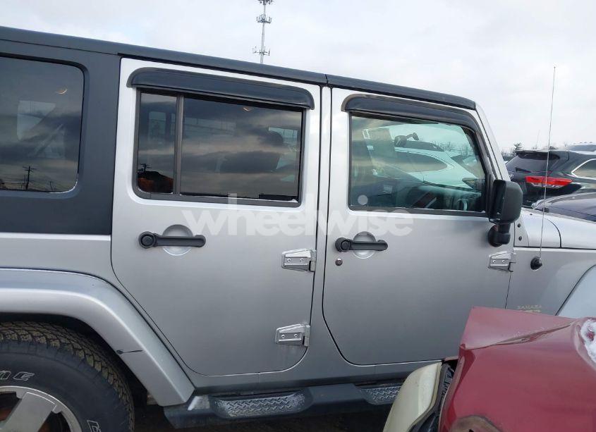 Photo 13 of 2009 Jeep Wrangler UNLIMITED SAHARA (VIN 1J4GA59169L735947)