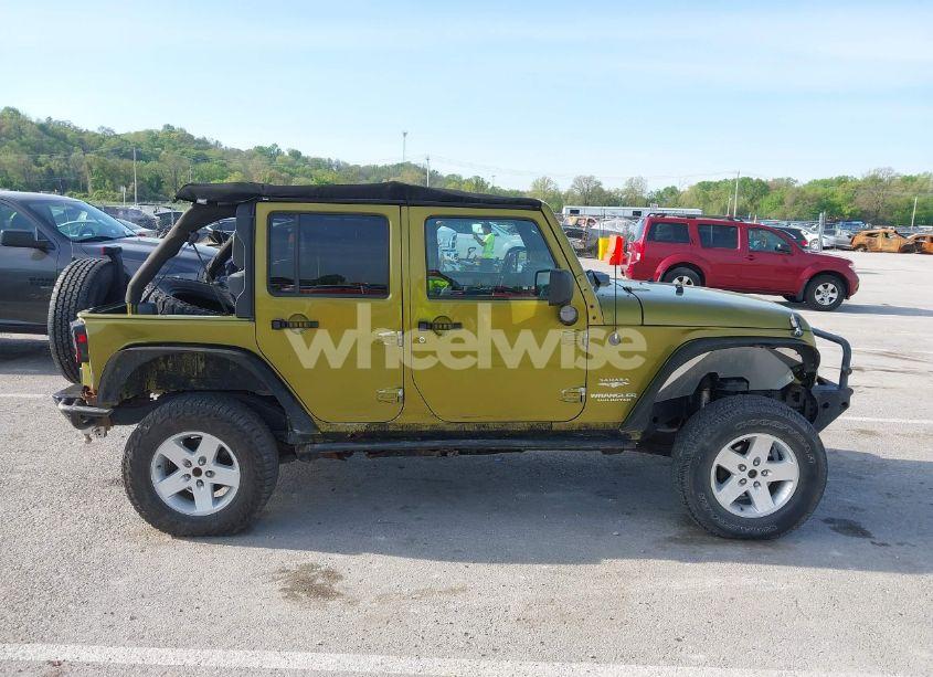 Photo 13 of 2007 Jeep Wrangler UNLIMITED SAHARA (VIN 1J4GA59177L182593)
