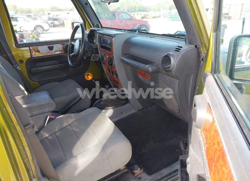 Photo 5 of 2007 Jeep Wrangler UNLIMITED SAHARA (VIN 1J4GA59177L182593)