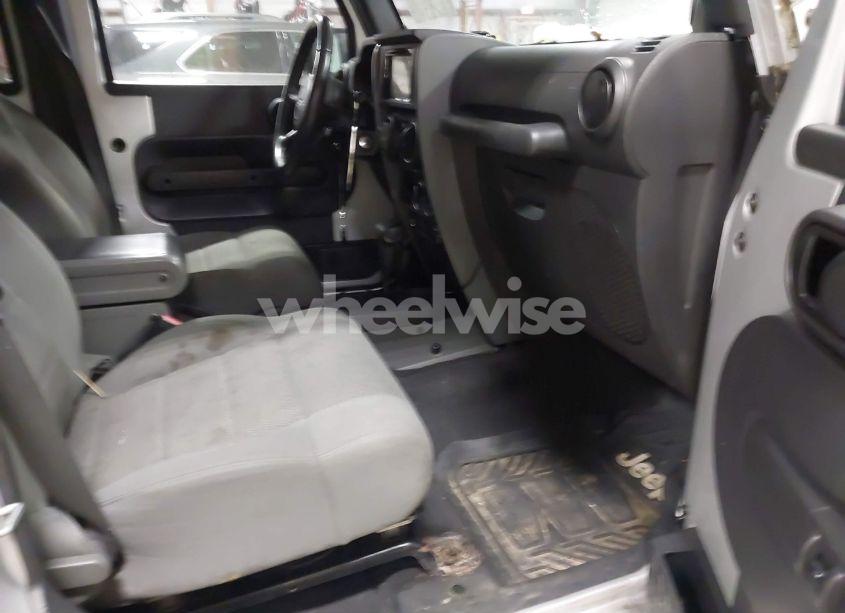 Photo 5 of 2007 Jeep Wrangler UNLIMITED SAHARA (VIN 1J4GA59177L211123)