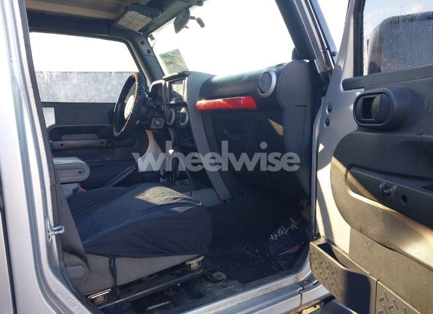 Photo 5 of 2008 Jeep Wrangler UNLIMITED SAHARA (VIN 1J4GA59178L565693)