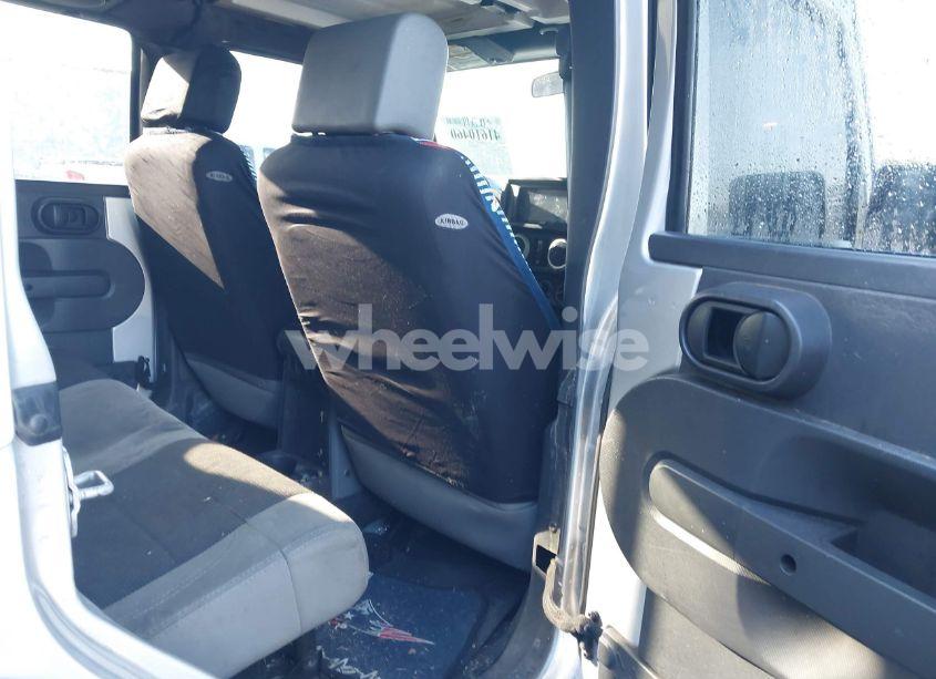 Photo 8 of 2008 Jeep Wrangler UNLIMITED SAHARA (VIN 1J4GA59178L565693)