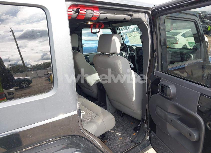 Photo 8 of 2008 Jeep Wrangler UNLIMITED SAHARA (VIN 1J4GA59178L623785)