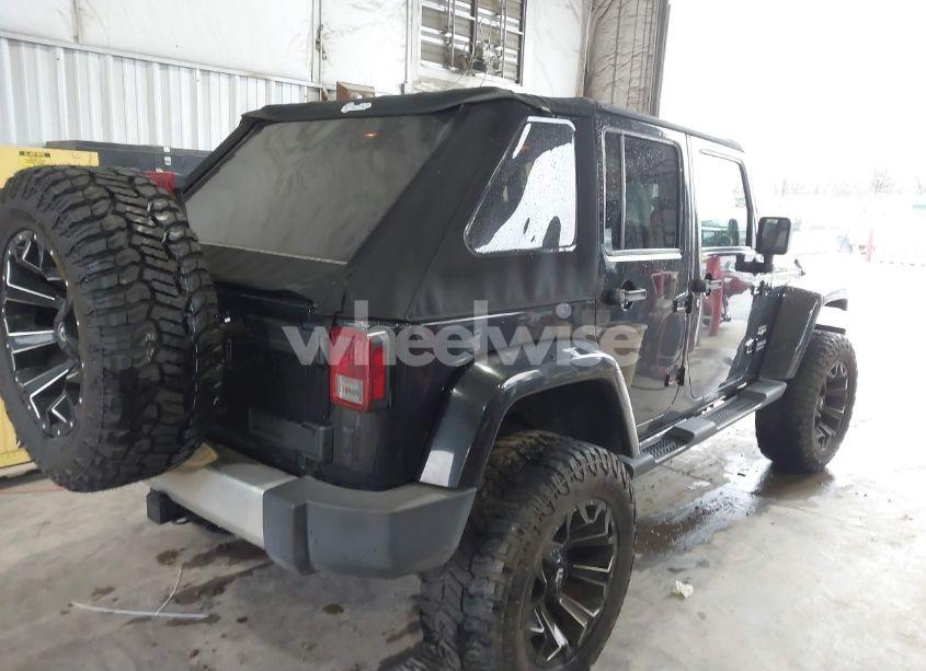 Photo 4 of 2009 Jeep Wrangler UNLIMITED SAHARA (VIN 1J4GA59179L719384)
