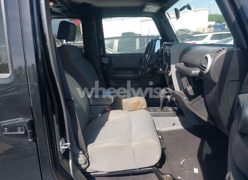 Photo 5 of 2008 Jeep Wrangler UNLIMITED SAHARA (VIN 1J4GA59198L531724)