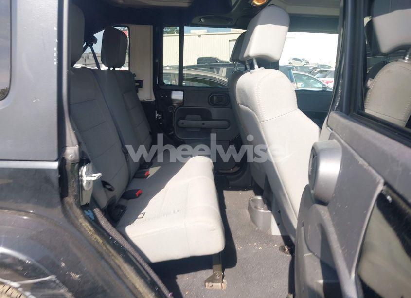 Photo 8 of 2008 Jeep Wrangler UNLIMITED SAHARA (VIN 1J4GA59198L531724)