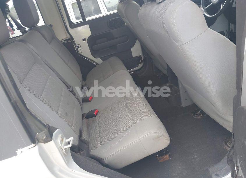 Photo 8 of 2007 Jeep Wrangler UNLIMITED SAHARA (VIN 1J4GA591X7L138670)