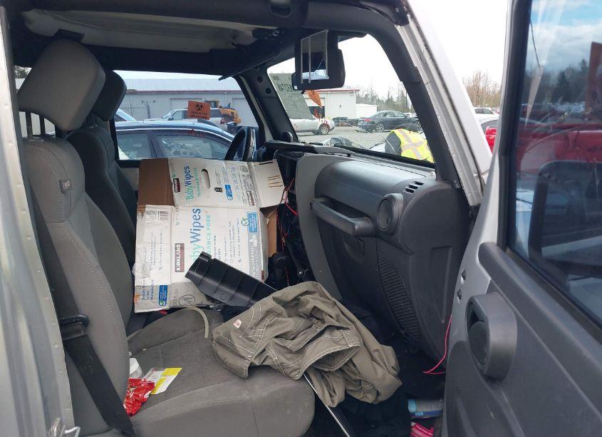 Photo 5 of 2007 Jeep Wrangler UNLIMITED SAHARA (VIN 1J4GA591X7L175752)