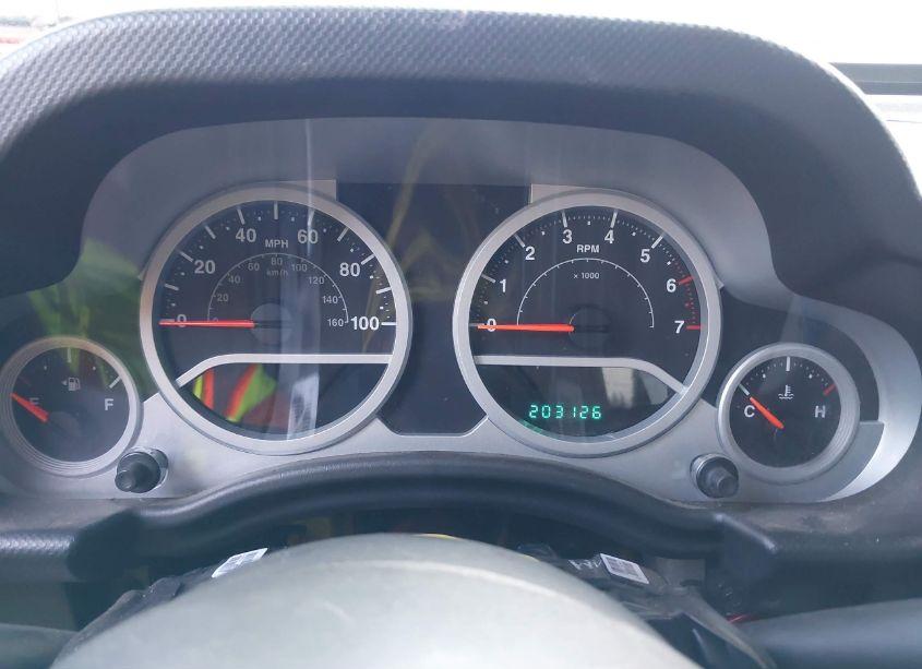 Photo 7 of 2007 Jeep Wrangler UNLIMITED SAHARA (VIN 1J4GA591X7L175752)