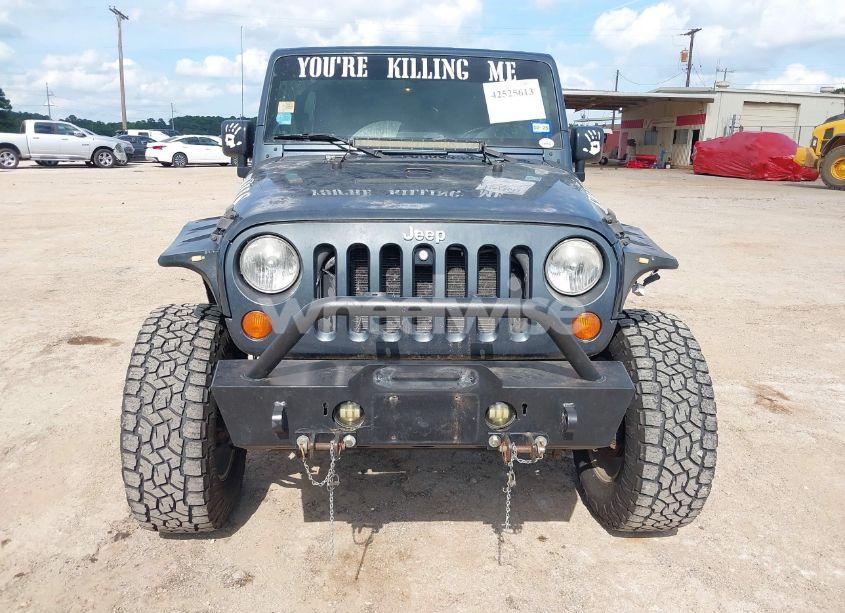 Photo 6 of 2008 Jeep Wrangler UNLIMITED SAHARA (VIN 1J4GA591X8L520621)