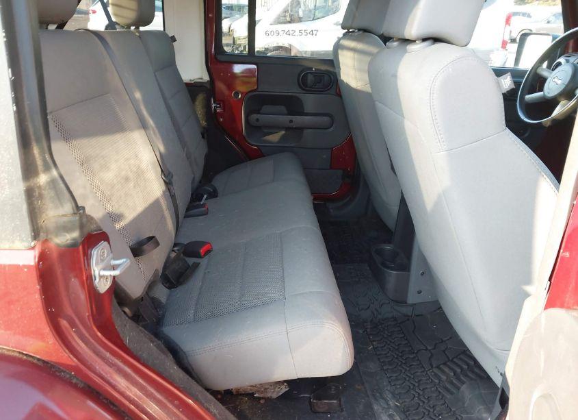 Photo 8 of 2008 Jeep Wrangler UNLIMITED SAHARA (VIN 1J4GA591X8L536396)