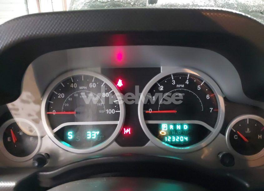 Photo 7 of 2009 Jeep Wrangler UNLIMITED SAHARA (VIN 1J4GA591X9L705804)