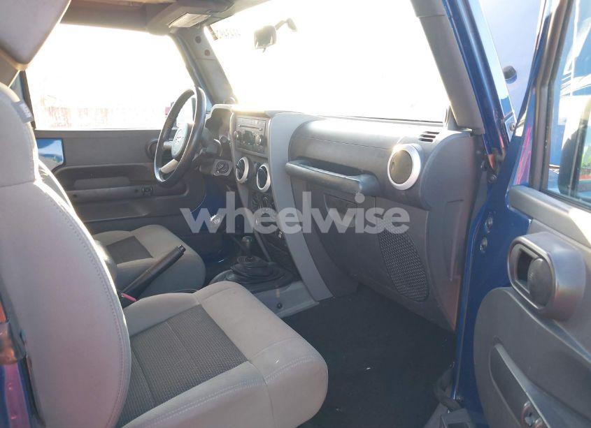 Photo 5 of 2010 Jeep Wrangler SAHARA (VIN 1J4GA5D11AL105992)