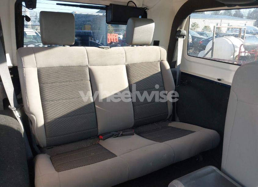 Photo 8 of 2010 Jeep Wrangler SAHARA (VIN 1J4GA5D11AL105992)