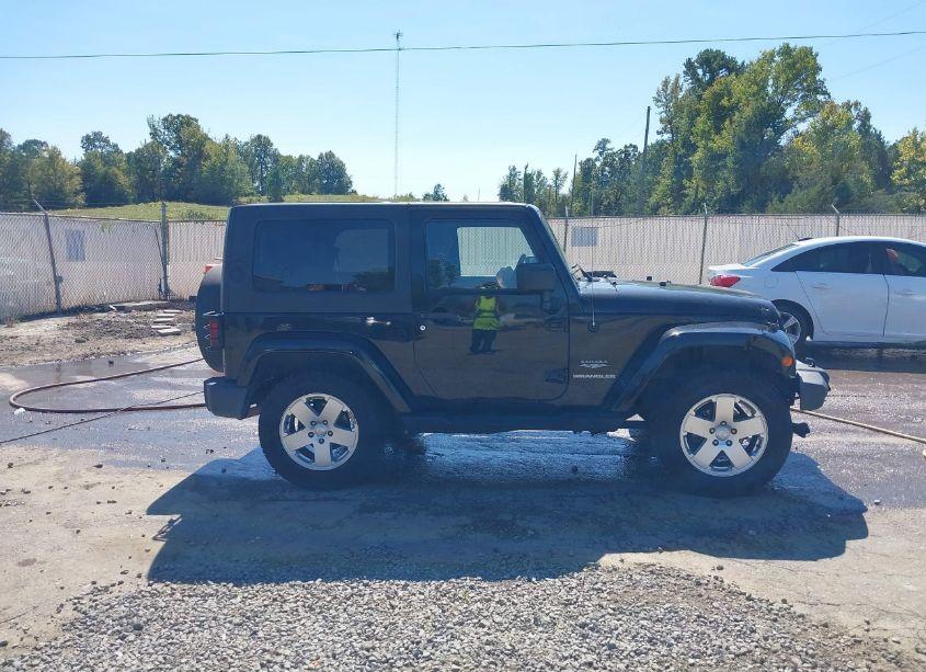 Photo 13 of 2010 Jeep Wrangler SAHARA (VIN 1J4GA5D1XAL216217)