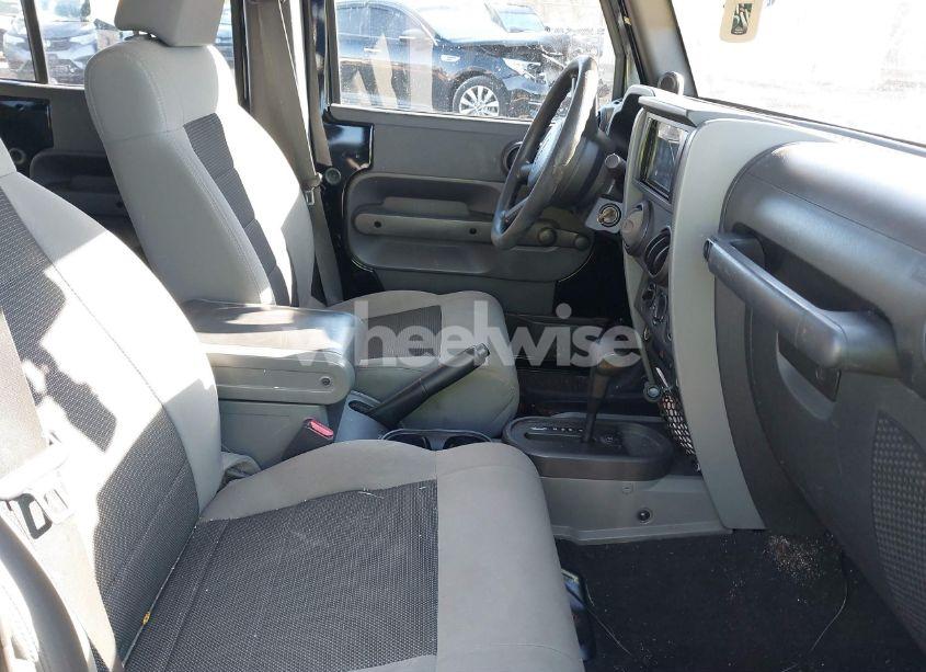 Photo 5 of 2009 Jeep Wrangler UNLIMITED X (VIN 1J4GB39139L767675)