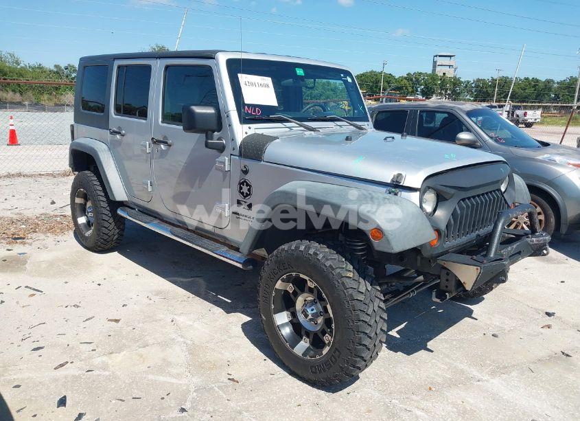 2007 Jeep Wrangler UNLIMITED X (VIN 1J4GB39177L199377) main photo