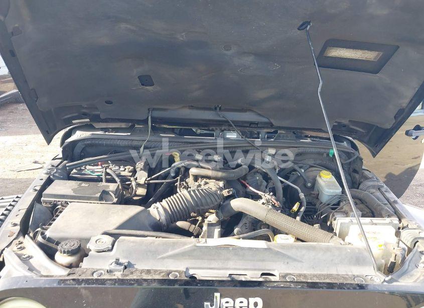 Photo 10 of 2008 Jeep Wrangler UNLIMITED SAHARA (VIN 1J4GB59118L522013)