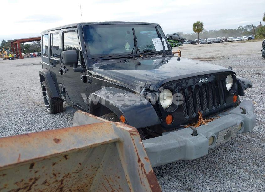 2007 Jeep Wrangler UNLIMITED SAHARA (VIN 1J4GB59147L102728) main photo
