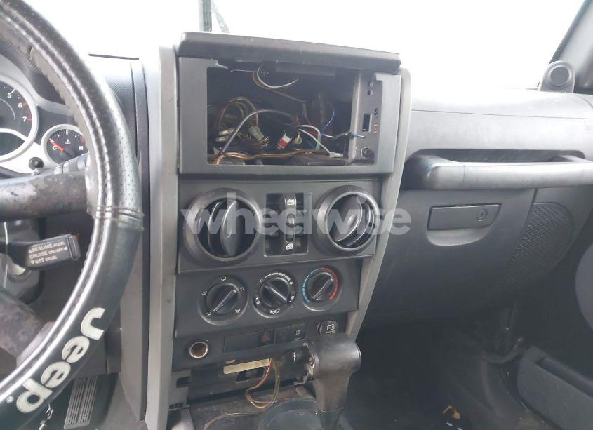 Photo 19 of 2007 Jeep Wrangler UNLIMITED SAHARA (VIN 1J4GB59147L102728)