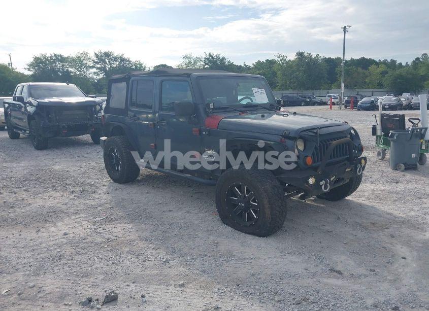 2007 Jeep Wrangler UNLIMITED SAHARA (VIN 1J4GB59167L221686) main photo