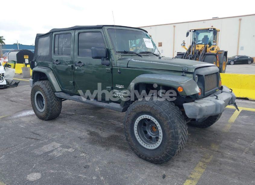 2007 Jeep Wrangler UNLIMITED SAHARA (VIN 1J4GB59177L165421) main photo