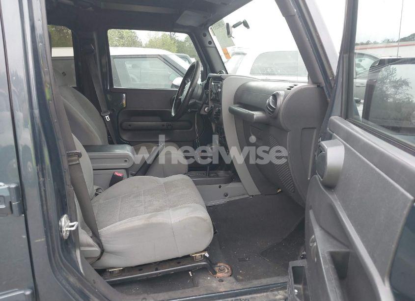 Photo 5 of 2007 Jeep Wrangler UNLIMITED SAHARA (VIN 1J4GB59197L200251)