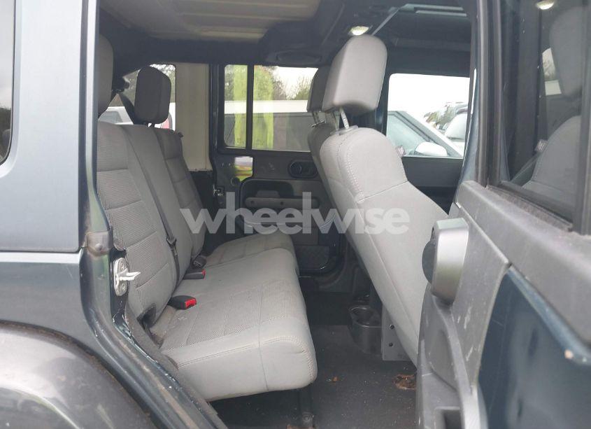 Photo 8 of 2007 Jeep Wrangler UNLIMITED SAHARA (VIN 1J4GB59197L200251)