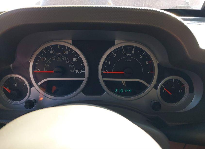 Photo 7 of 2007 Jeep Wrangler UNLIMITED SAHARA (VIN 1J4GB591X7L143221)