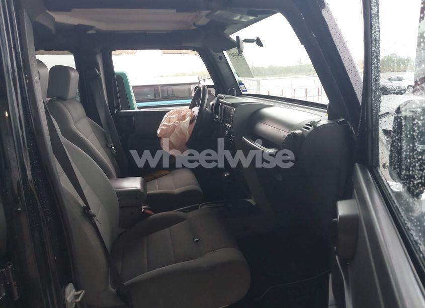 Photo 5 of 2007 Jeep Wrangler UNLIMITED SAHARA (VIN 1J4GB591X7L227636)