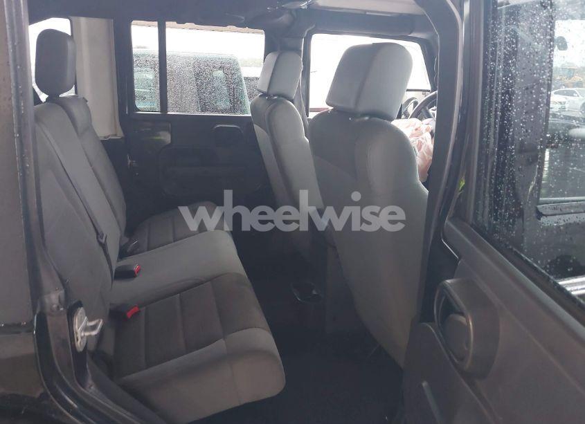 Photo 8 of 2007 Jeep Wrangler UNLIMITED SAHARA (VIN 1J4GB591X7L227636)