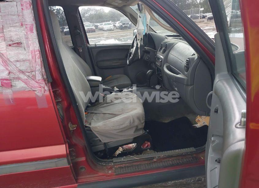 Photo 5 of 2005 Jeep Liberty RENEGADE (VIN 1J4GK38K35W689532)